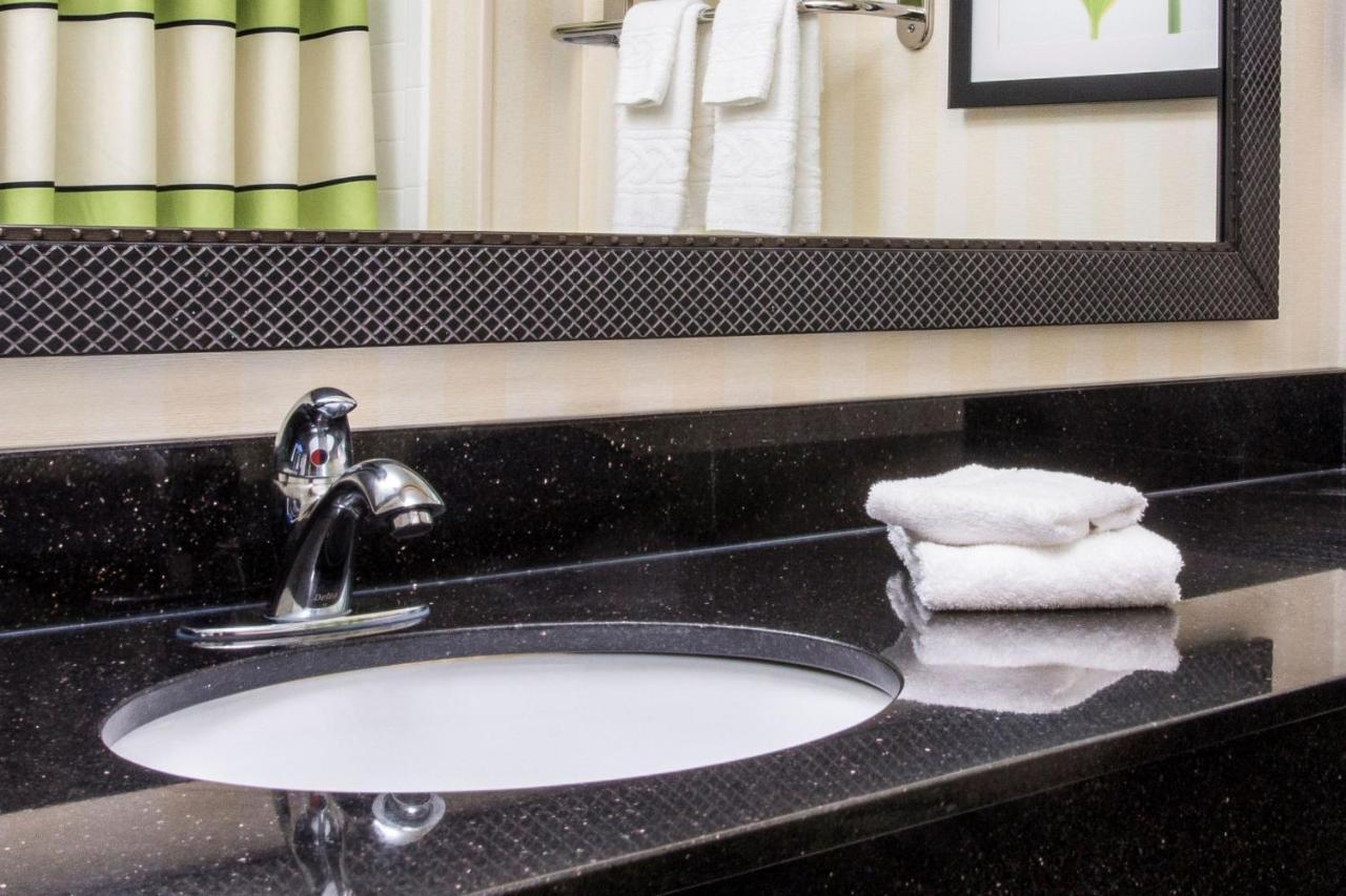 Fairfield Inn Middletown Monroe Extérieur photo